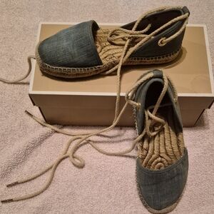 Michael Kors Margie Denim Espadrille Ankle Wrap Flats Size 7